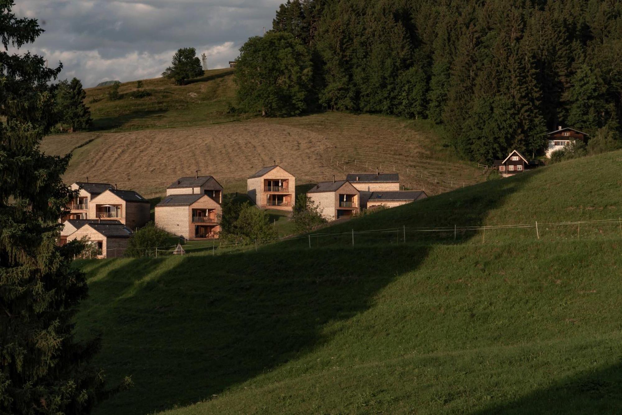 Peterhof Chalets Batschuns Bagian luar foto